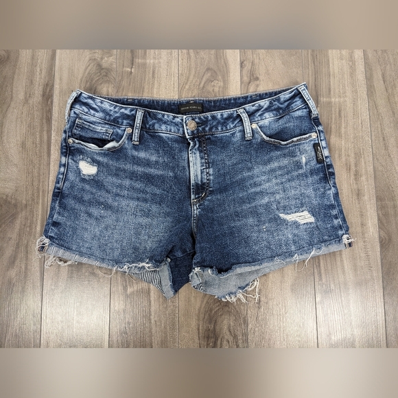 Silver Jeans Suki Mid Shorts Waist Size 34 Womens Distressed Denim - Picture 7 of 7